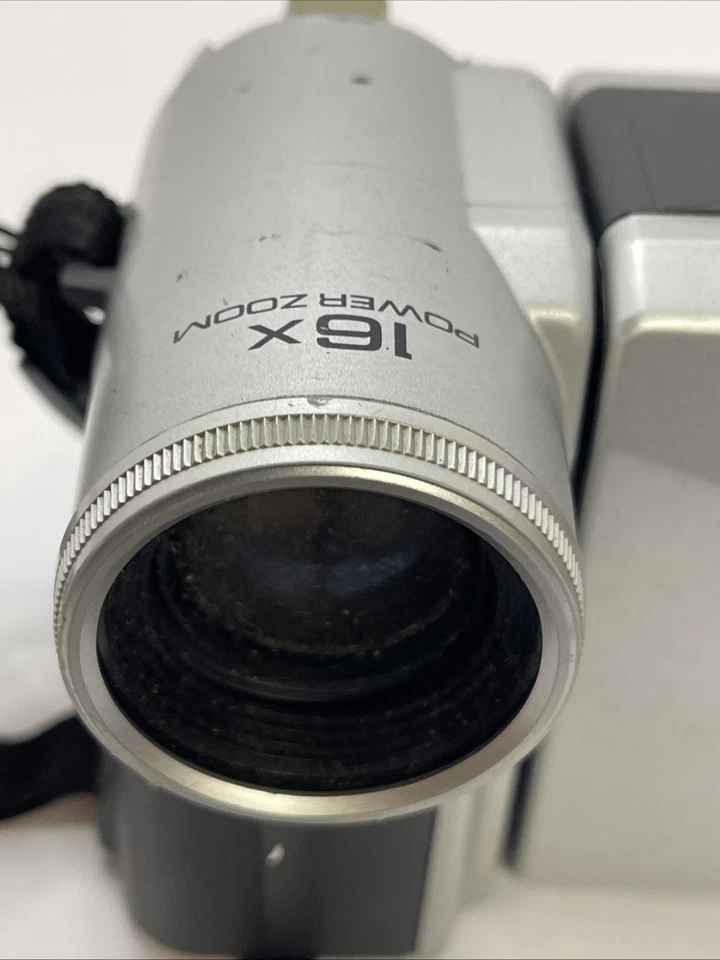 Sharp VL-A110u 8mm Video 8 Camcorder Camera Viewcam Video Transfer Untested - Image 3 of 4