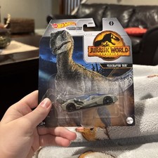 Mattel - Hot Wheels Jurassic World Dominion Character Cars - VELOCIRAPTOR 'BLUE'