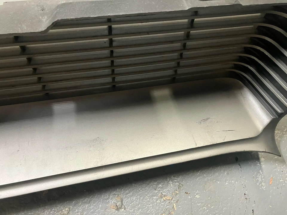 Pontiac Bonneville Catalina Executive Laurentian Parisienne LH Parrilla 67 Nuevo de Lote Antiguo Foto 4 de 4