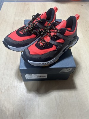 Never Worn. US M8 New Balance MS850TRA Running Shoes Red/Black