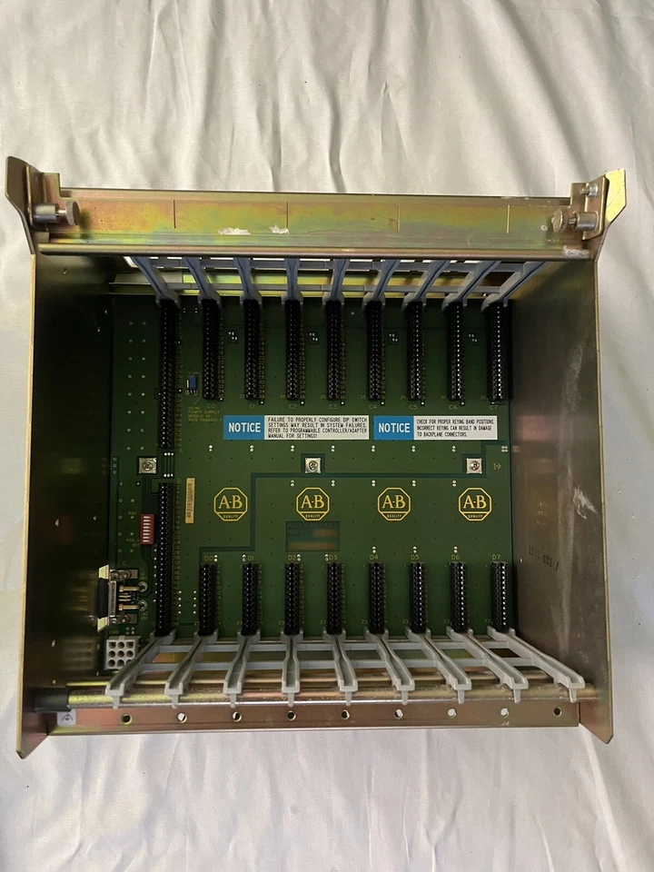 Chasis Allen Bradley Ab 1771-A2B 8 Ranuras Serie B ENVIAMOS INTERNACIONALMENTE Foto 4 de 4