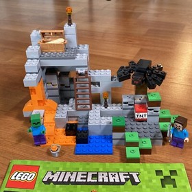 Lego Minecraft 21113 The Cave with Manual