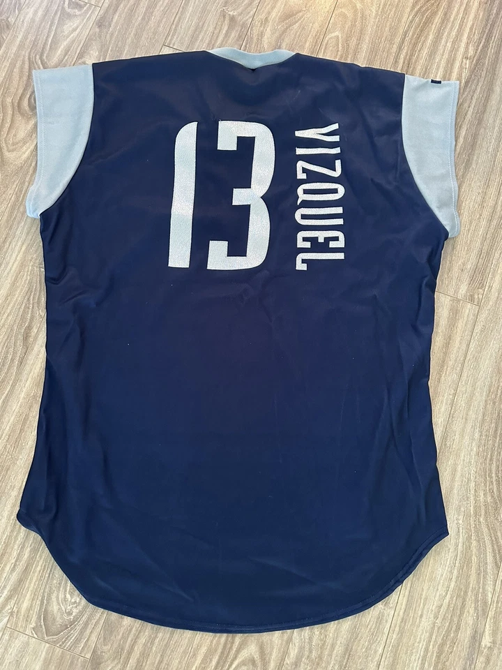 VTG 1999 Cleveland Indians Omar Vizquel #13 TATC Russell Athletic Jersey Size 48 - Image 2 of 3