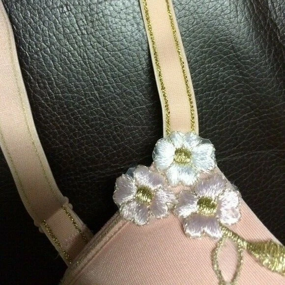 Новый с Ярлыками Rampage Intimates розовый кружевной бюстгальтер размер 34B - Изображение 2 из 4