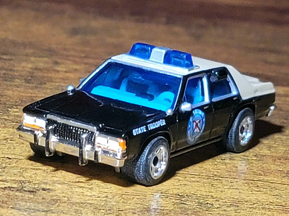1997 Matchbox Premiere World Class Florida Highway Patrol Ford LTD Series-8 RARE - Image 2 of 4