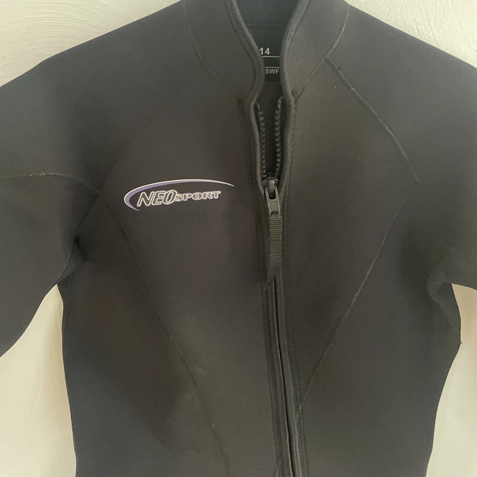 Traje de neopreno deportivo NEO S655WF talla 14, manga larga, pantalones cortos Foto 2 de 4