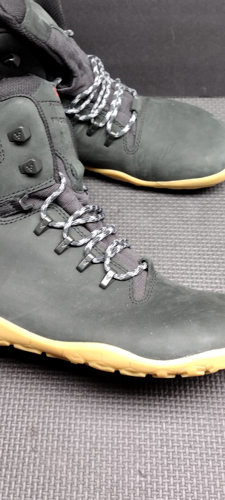 Vivobarefoot Hiking Boot Leather Tracker FG II Women US9 EU40 Black Minimalist image 5