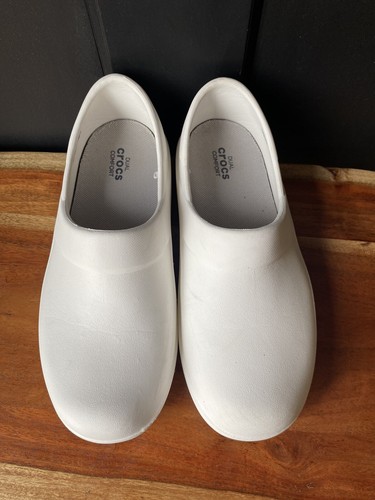 Crocs Dual Comfort Women's White Nurse Work Shoes Clogs US Size 9 Slip Resistant