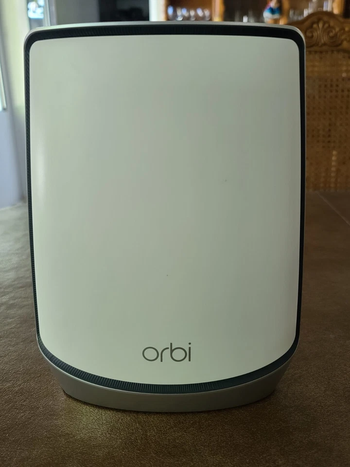 NETGEAR Orbi RBR850 Router AX6000 Tri-Band Mesh WiFi 6 - Very Good Condition - Image 2 of 4