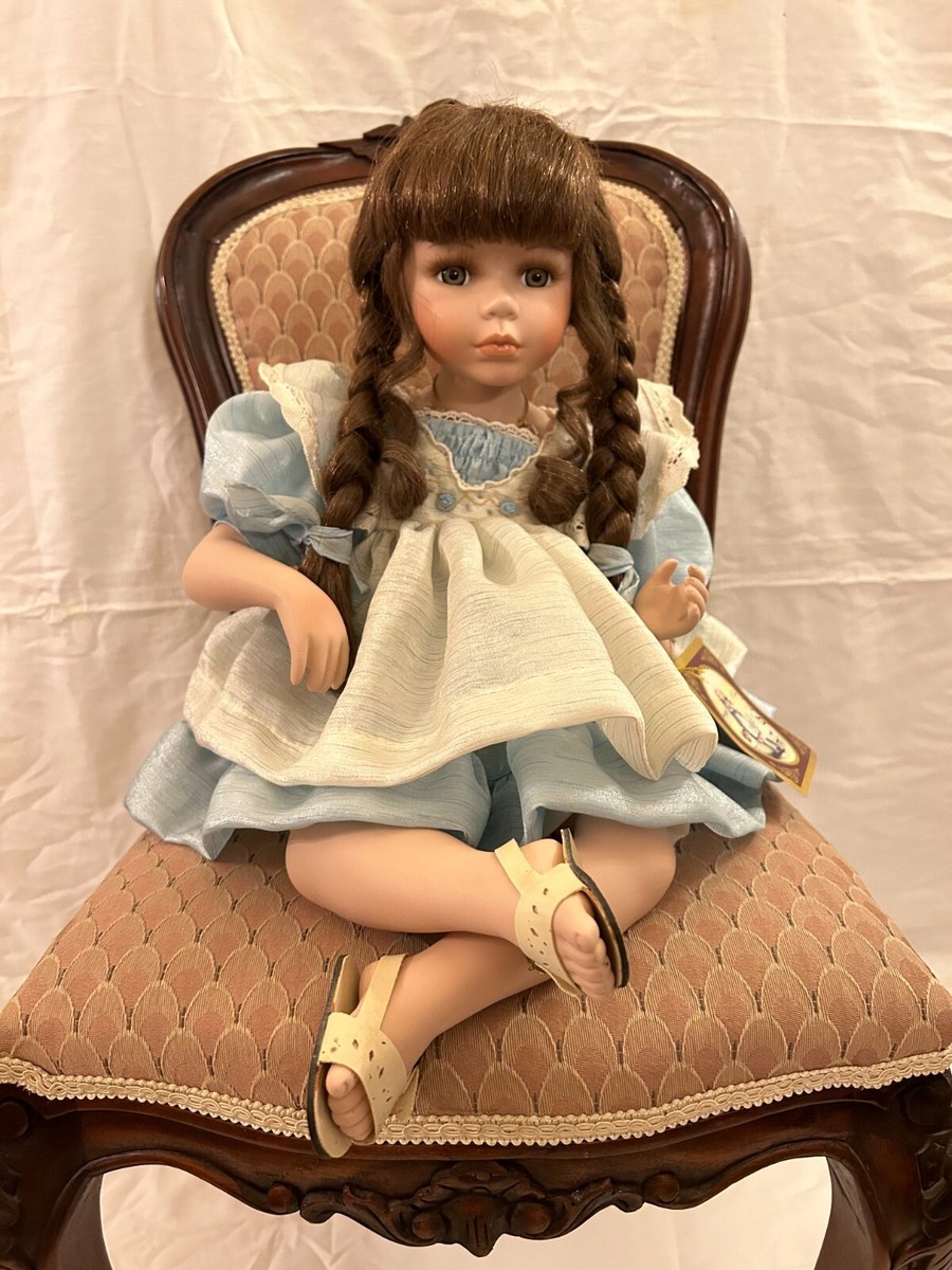 英国製Alberon Collector's Porcelain Doll Alberon Porcelain Doll Collectors Doll H: 18'' Boxed 'Jessica' on