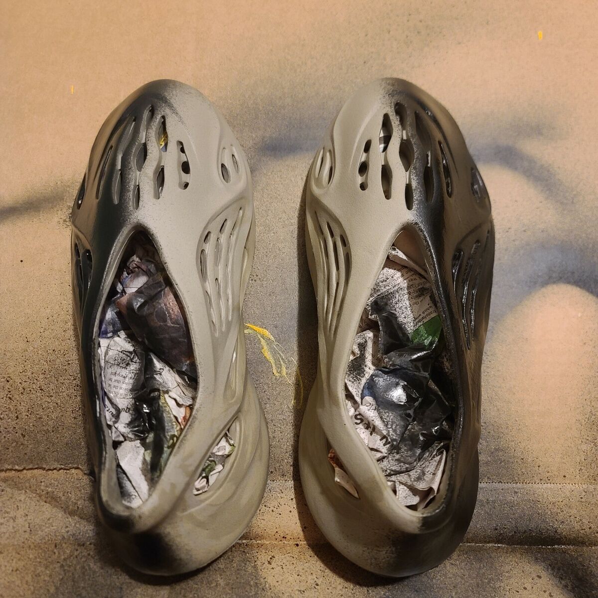 Adidas Yeezy Foam Runner Stone Sage Size 11 GX4472 CUSTOM Adidas Yeezy Foam Runner Stone Sage Size 11 GX4472 CUSTOM