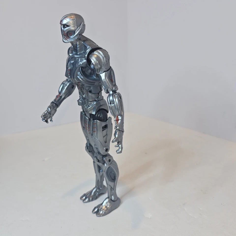 Figura Completa Marvel Legends Ultron BAF Hasbro Avengers Age of Ultron 8" Foto 3 de 4