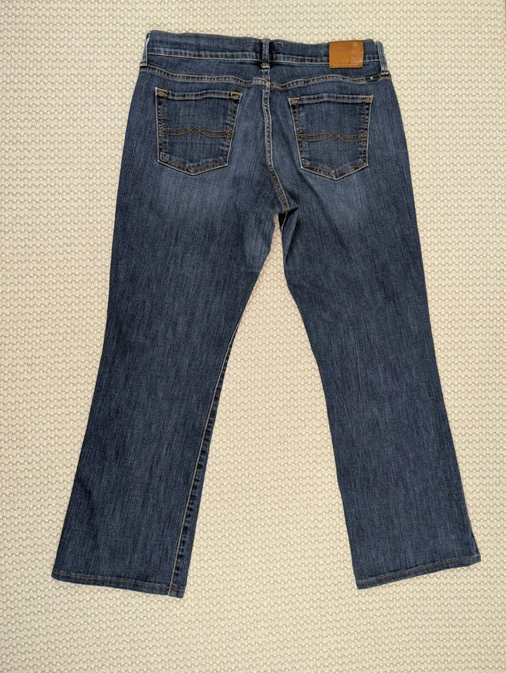 Lucky Brand Sweet Boot Jeans Women's Size 10 30R Medium Wash Mid Rise - Image 2 of 4