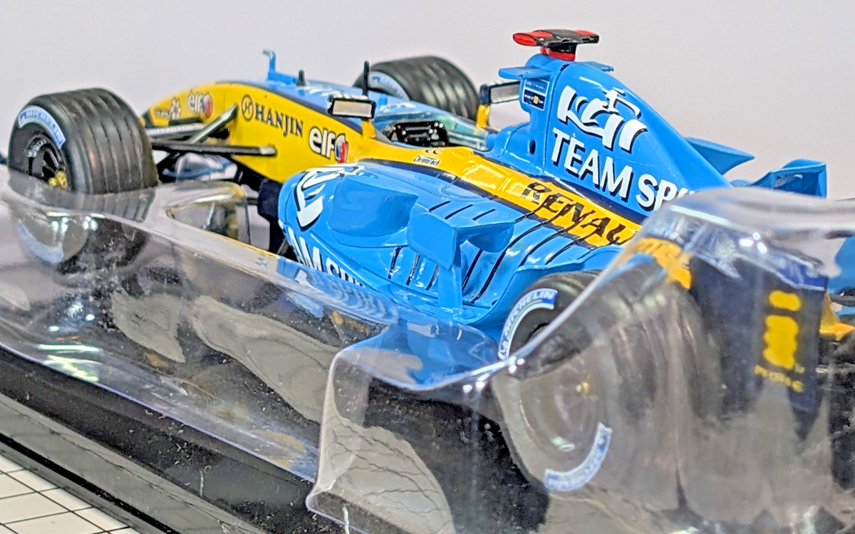 DeAGOSTINI 1/24 Renault R25 Fernando Alonso #5 2005 F1 World