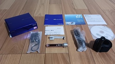 Sony NW-S203F Walkman Portable Audio Player 1GB w/box Operation