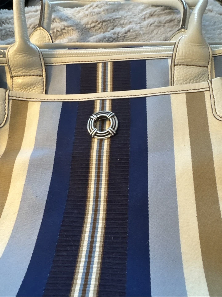 BOLSO DE MANO NÁUTICO BRIGHTON BLUE WATER HURLEY HARBOR ANCHOR TOTE Venta al por menor 325,00 Foto 4 de 4