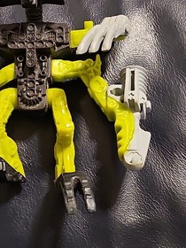 2008 Bionicle Mistika Gorast Green & Black Made for McDonalds Figure- 4 In