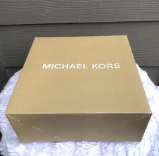 NEW-AU MICHAEL KORS Small Paper Gift Box Size 8"x8"x3" - BEIGE Color