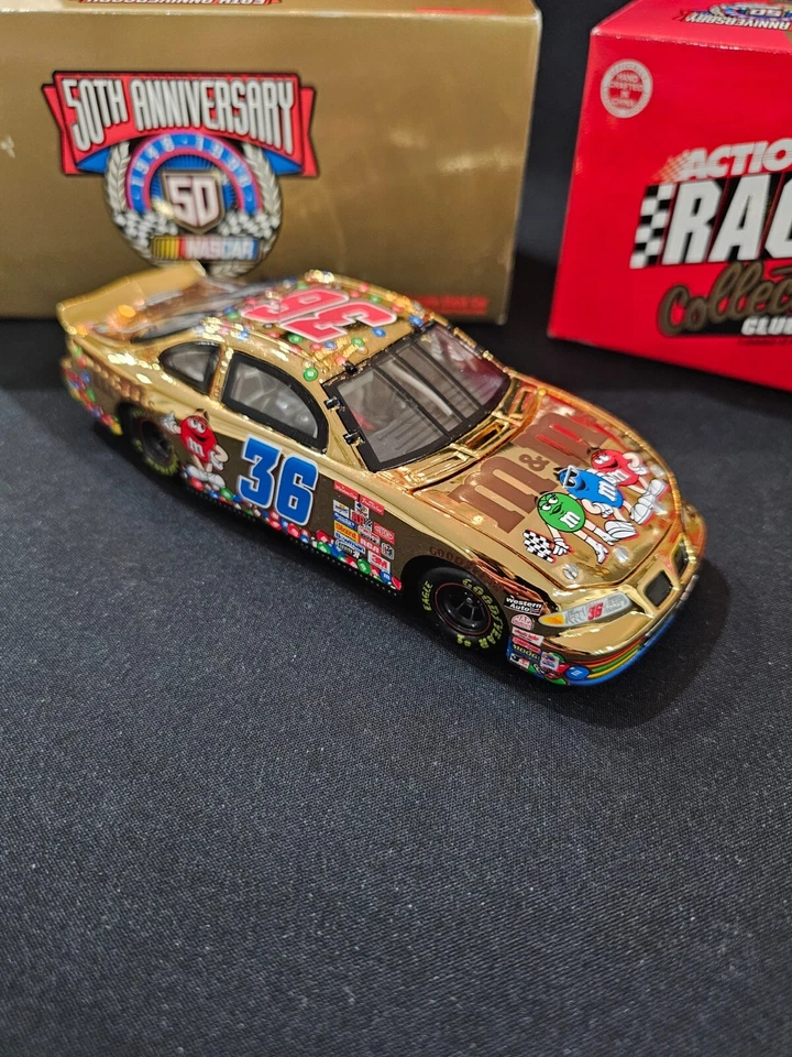Pontiac Ernie Irvan #36 M&M 1998 1 de 700 50 aniversario Nascar Gold Foto 2 de 4