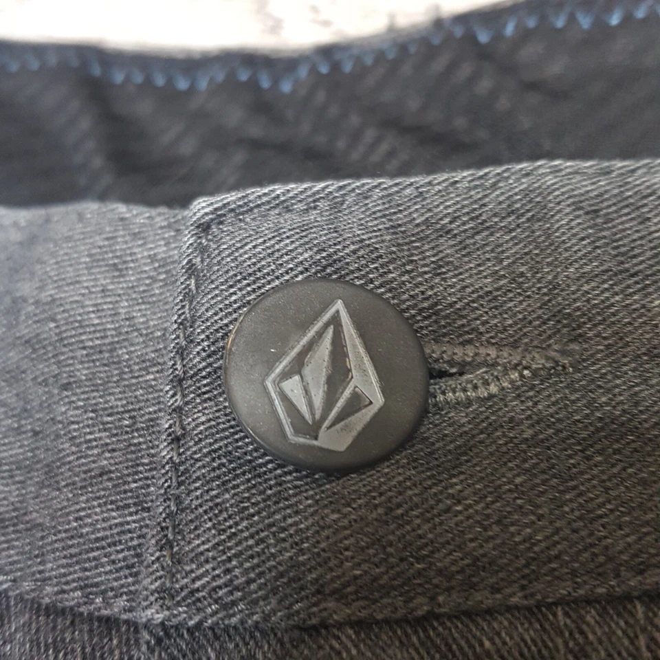 Volcom Size 33 Men Shorts Casual Wear Slash Pockets Gray - Image 3 of 4