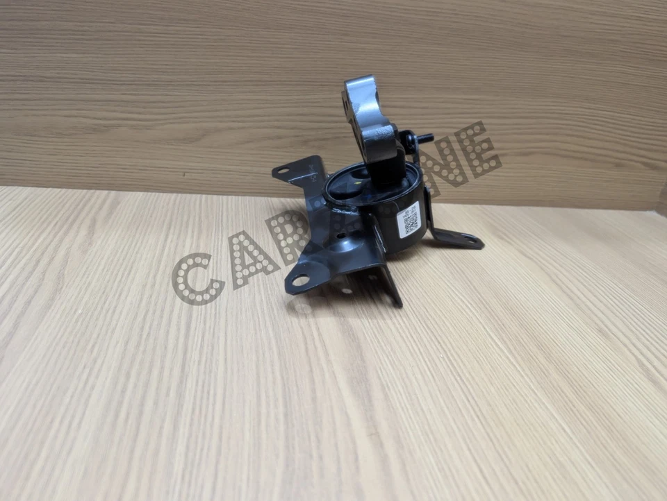 New Genuine Engine Mount Part Number 11620-73R12-000 11620-73R11-000 - Image 3 of 4