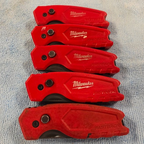 LOT OF 5 MILWAUKEE FASTBACK 48-22-1500 UTILITY KNIVES USED SET #4