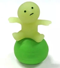 Smiski Exercising Series Chibi Balance Ski Figure Collectible