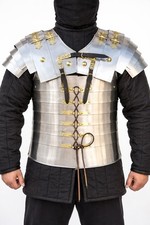 Lorica Segmentata Romana – Armatura Storica in Acciaio, Ottone e Pelle