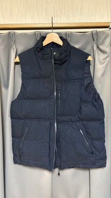 Snow Peak Navy Down Vest with Zipper Pockets Lightweight Nylon Polyester Used