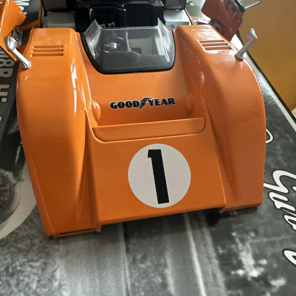 GMP 1/18 McLaren M8B High Wing Can-Am - Dan Gurney 1969, Miniature Collection