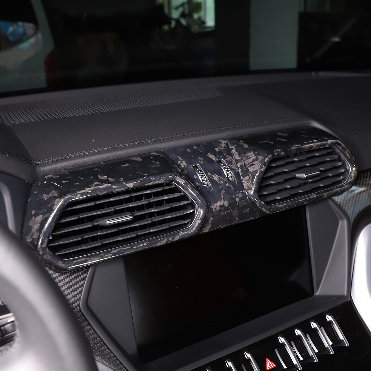 Lamborghini Urus 2018-2021 Center trim