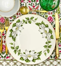 Vintage Homer Laughlin Eggshell Georgian Dinner Plates in Cotillion Pattern