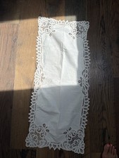 Vintage Linen Table Runner Cutwork Lace Embroidered Dresser Scarf 14 x43