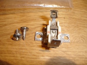 JUNO NACHLAUFTHERMOSTAT AUS BACKOFEN HS DUO 2536E 90°C