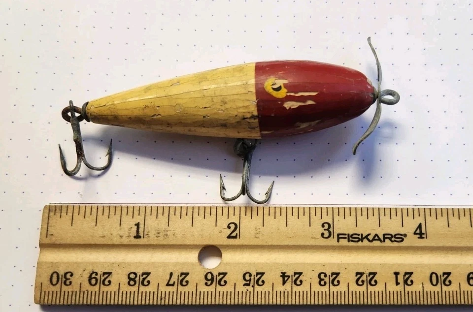 Antiguo señuelo giratorio de madera pintado a mano Foto 2 de 2