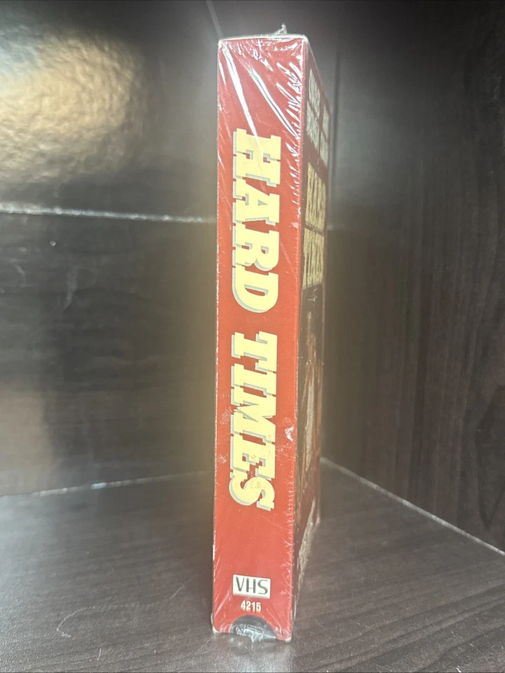 Hard Times (VHS, 1988) Boxing Charles Bronson New Sealed 1975 Please Read Foto 2 de 4