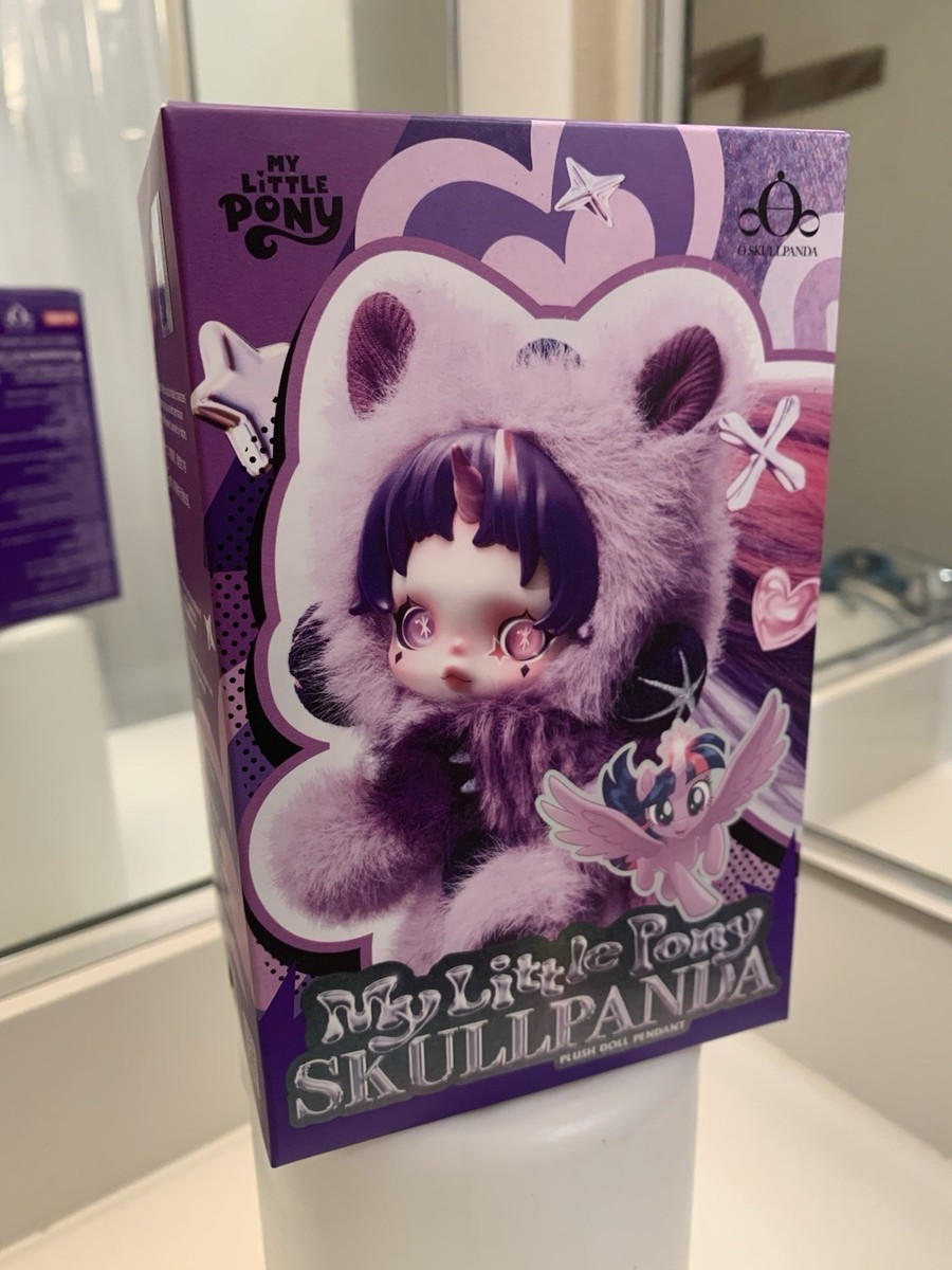 POP MART SKULLPANDA My Little Pony Twilight Sparkle Boxed Plush POP MART SKULLPANDA My Little Pony Twilight Sparkle Boxed Plush