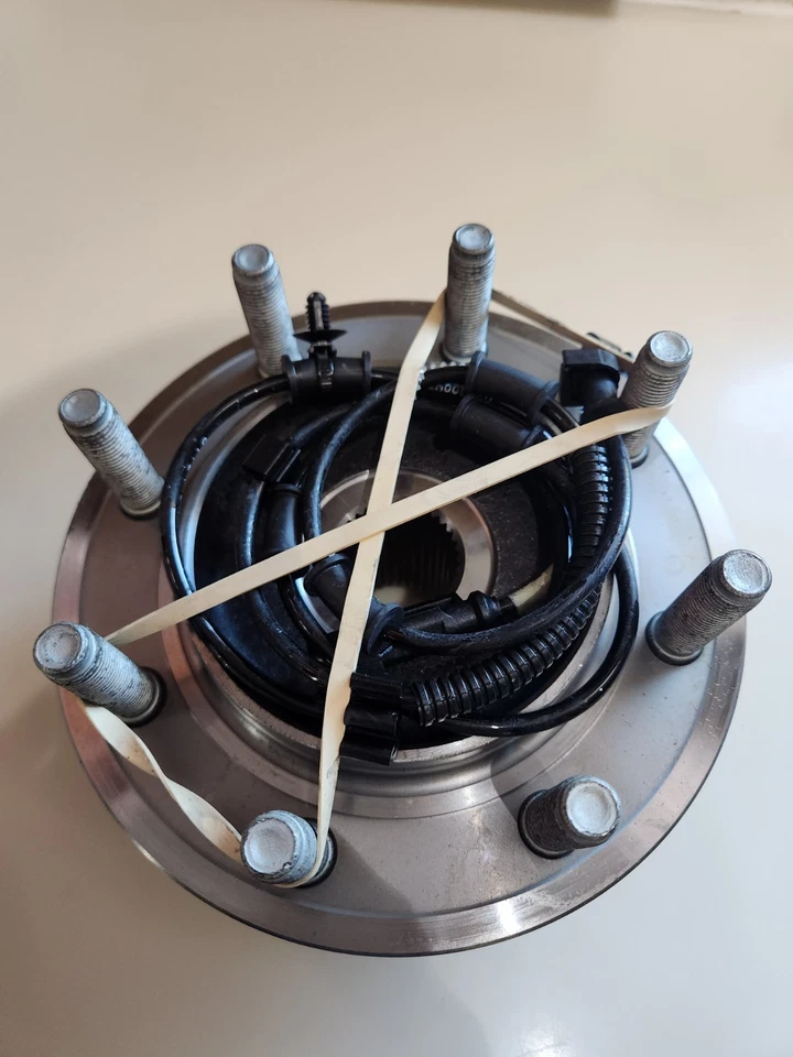 Conjunto de cojinete de cubo de rueda delantera SKF BR930553 RAM 2013-2018 Foto 2 de 4