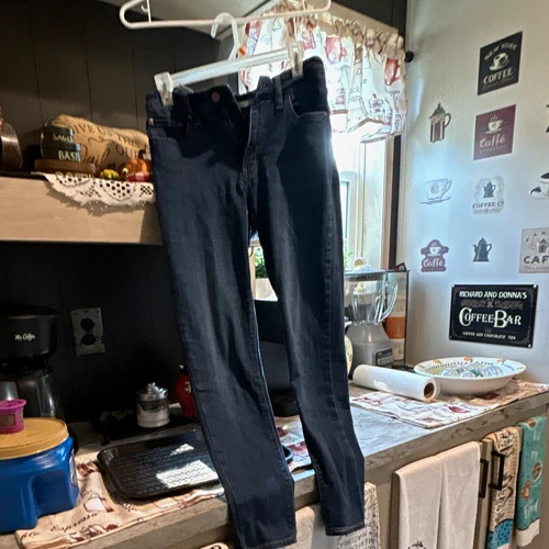 Levi Strauss & Co. Women's High Rise Skinny Jeans Medium Wash Blue Denim