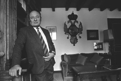 French Novelist Frederic Dard In Front Of His Home In Geneva In 1987 Old Photo 3