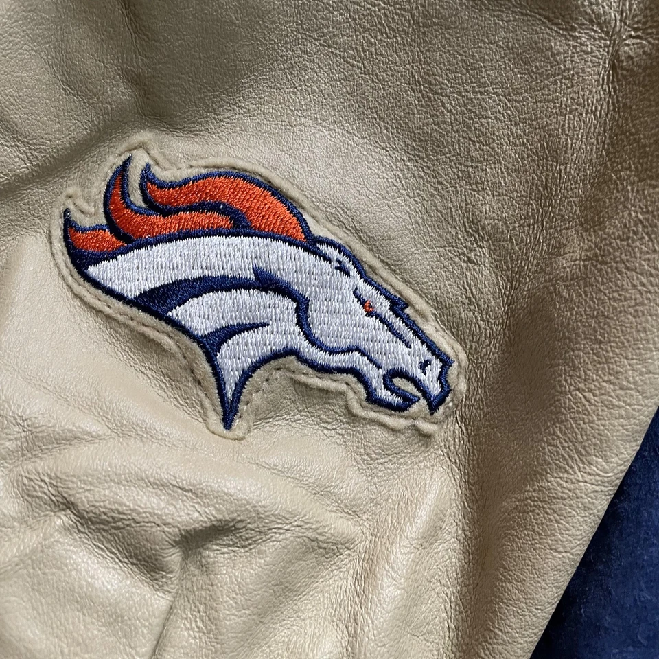 Jaqueta masculina vintage Denver Broncos XL azul bronzeado NFL couro camurça Varsity anos 2000 - Imagem 3 de 4