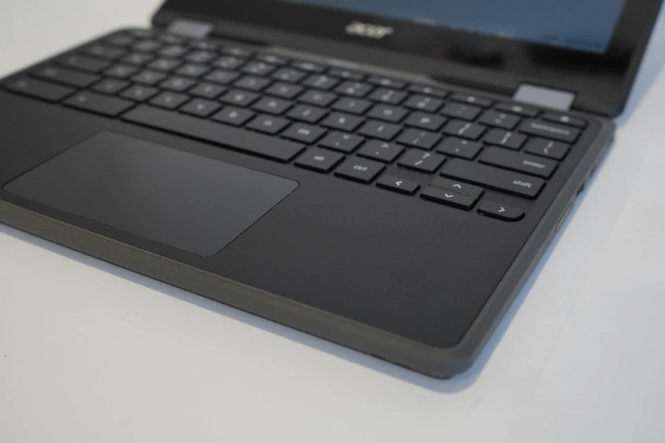 Acer Chromebook Spin 11 2 en 1 11.6" Pantalla Táctil Intel 2.40 GHz 4GB RAM 32GB HD Foto 4 de 4