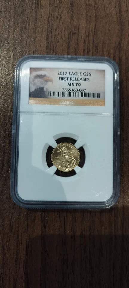 Pièce or American Gold Eagle 5 dollars 1/10 oz 2012 NGC MS70 First Releases - Photo 3/4