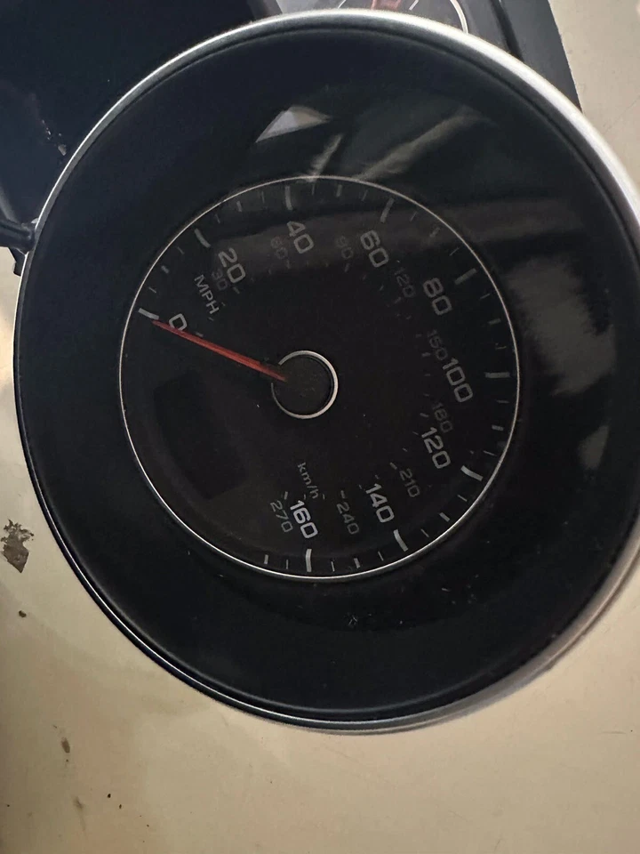 Cuadro de instrumentos Audi TT MK2 2008 Speedo 8J0920980E Foto 3 de 4