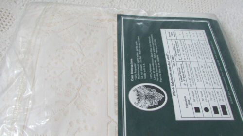 Heritage Lace Heirloom Ecru Tablecloth 70" X 90" Dining Room Wedding Banquet NEW - Picture 6 of 6