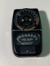 VINTAGE GE Light Exposure Meter Model 8DW58Y4 for Film or Plates w/Leather Case