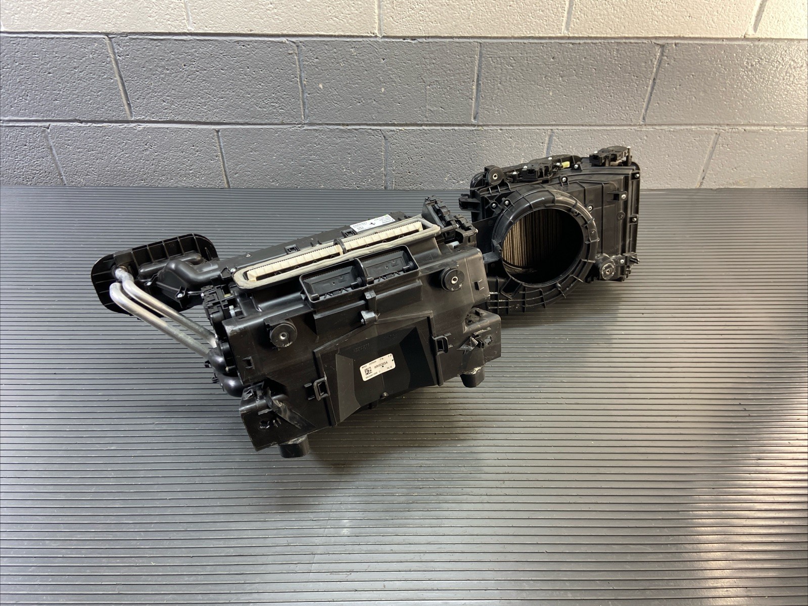 2018-2024 Ferrari Portofino F164 Heater Heating AC/Evaporator 88714900 OEM