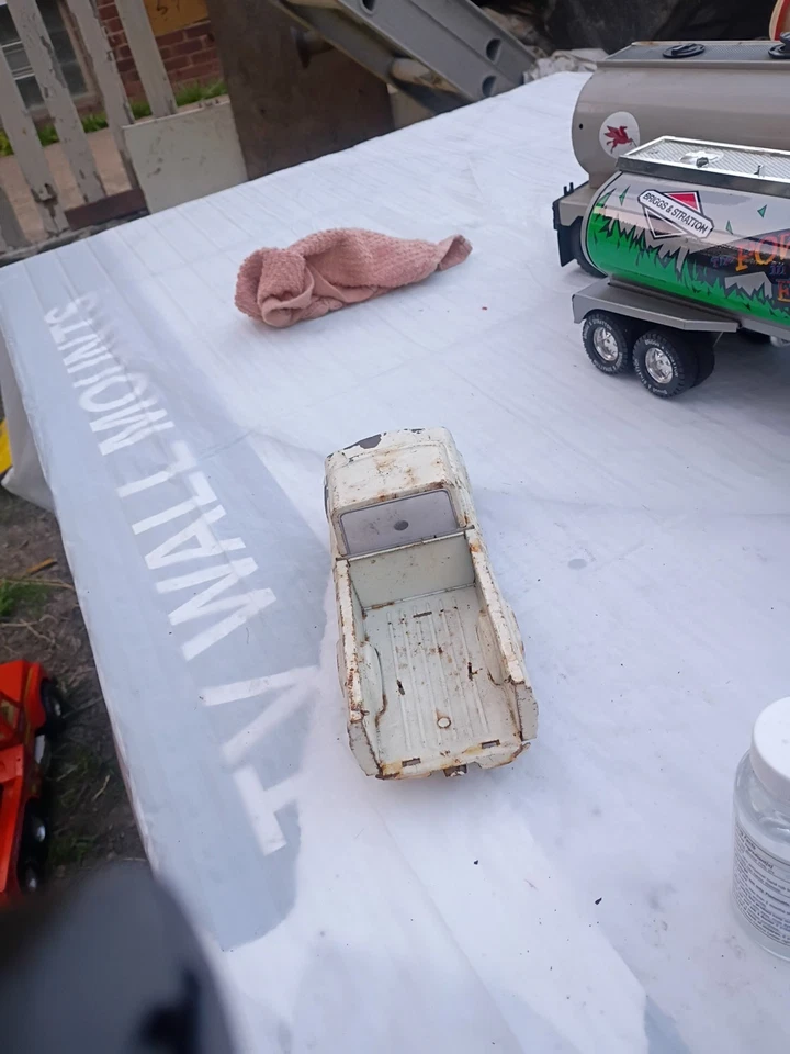 A White Vintage Tonka Farm Truck With Rustic Features - Image 4 of 4