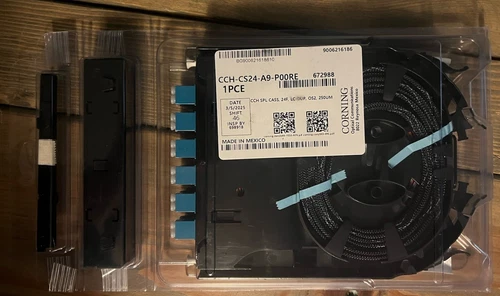 Corning CCH-CS24-A9-P00RE Pigtailed Splice Cassette