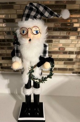 NUTCRACKER FIGURINE CHRISTMAS 14'' SANTA IN PLAID